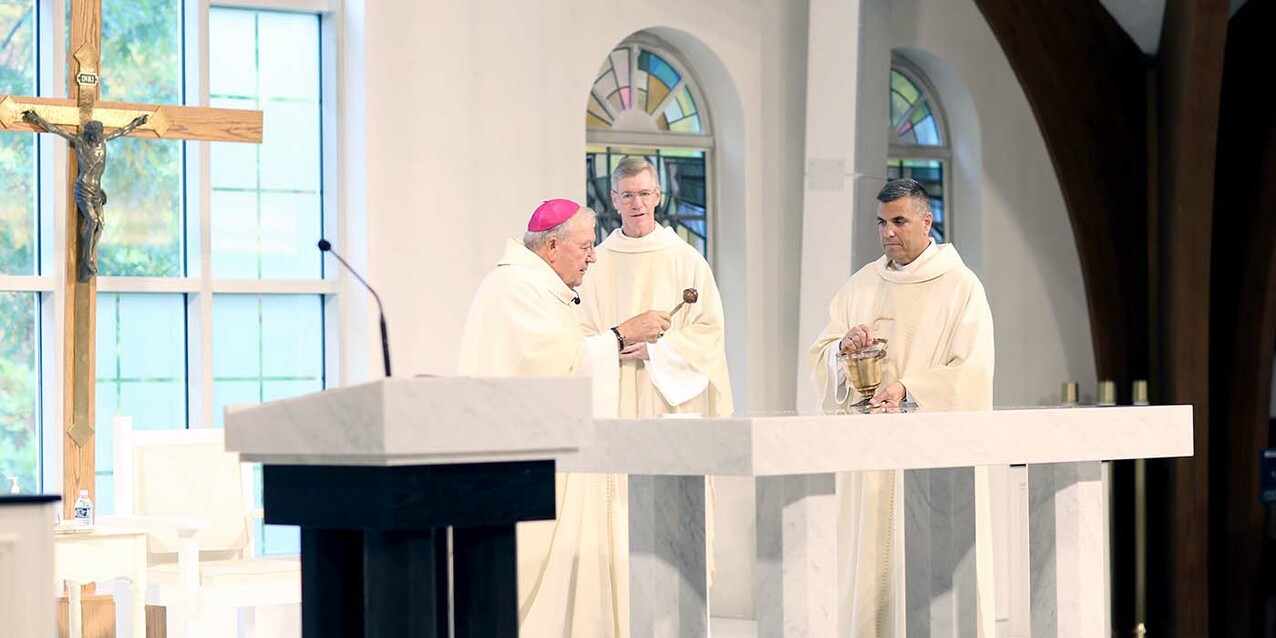 Bishop Gries Consecrates New Altar At Divine Word Parish