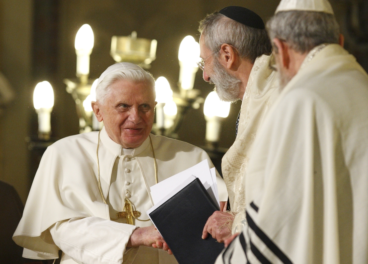 Late pontiff forged bonds of friendship with religious leaders