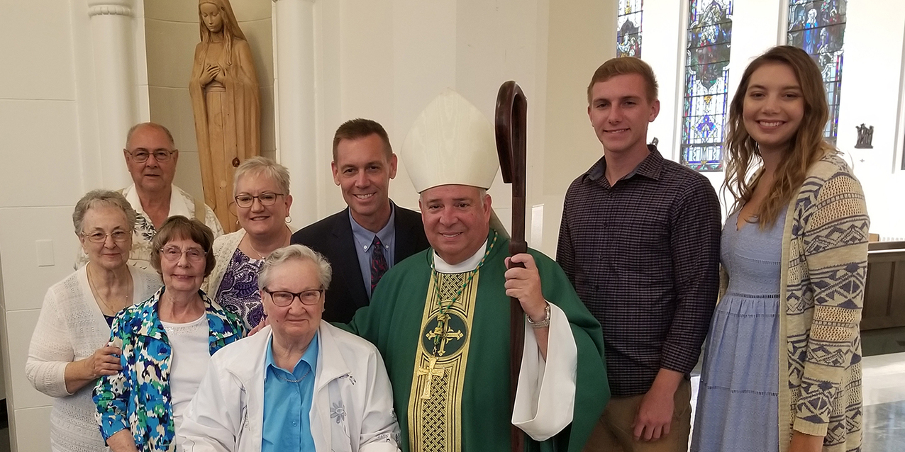 Bishop Perez welcomes five new candidates to formation for the diaconate 