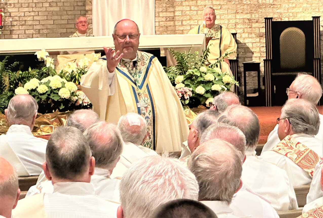 Diaconate community celebrates ordination jubilees at Mass, reception