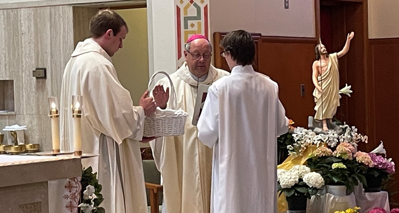 Religious Sisters, Brothers, Priests Mark Jubilees At Diocesan Mass, Lunch