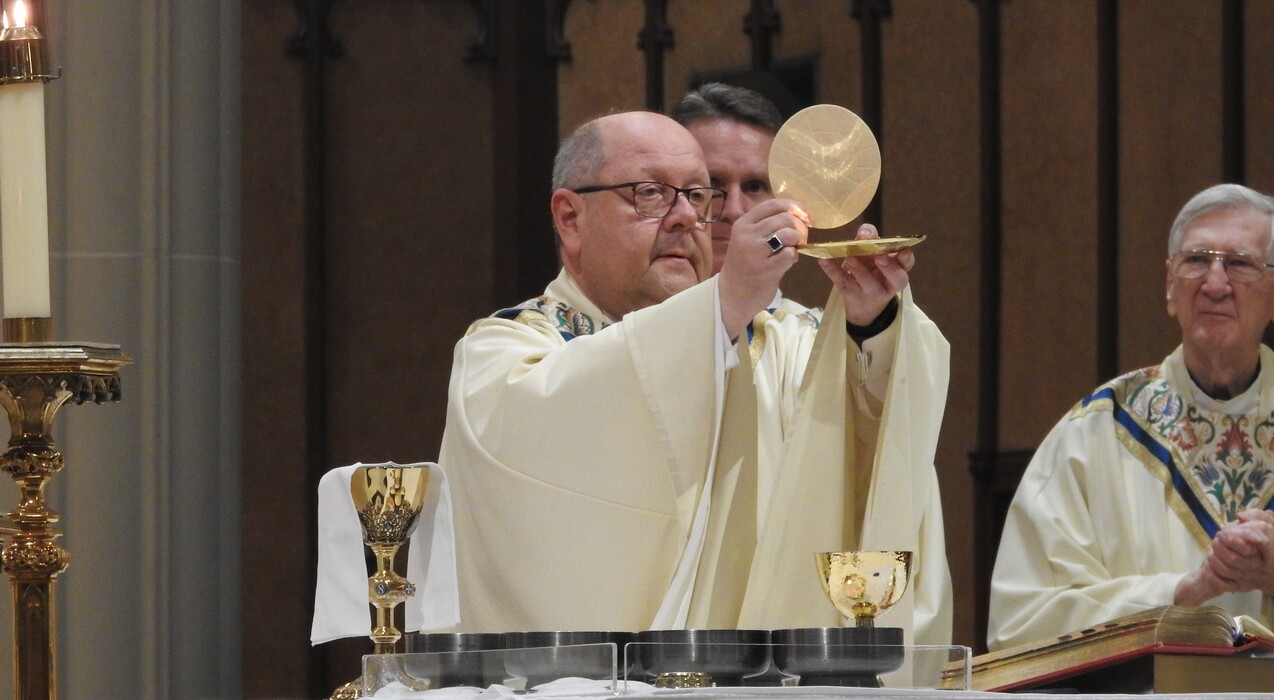 Holy Thursday is a night for remembering: Bishop Woost