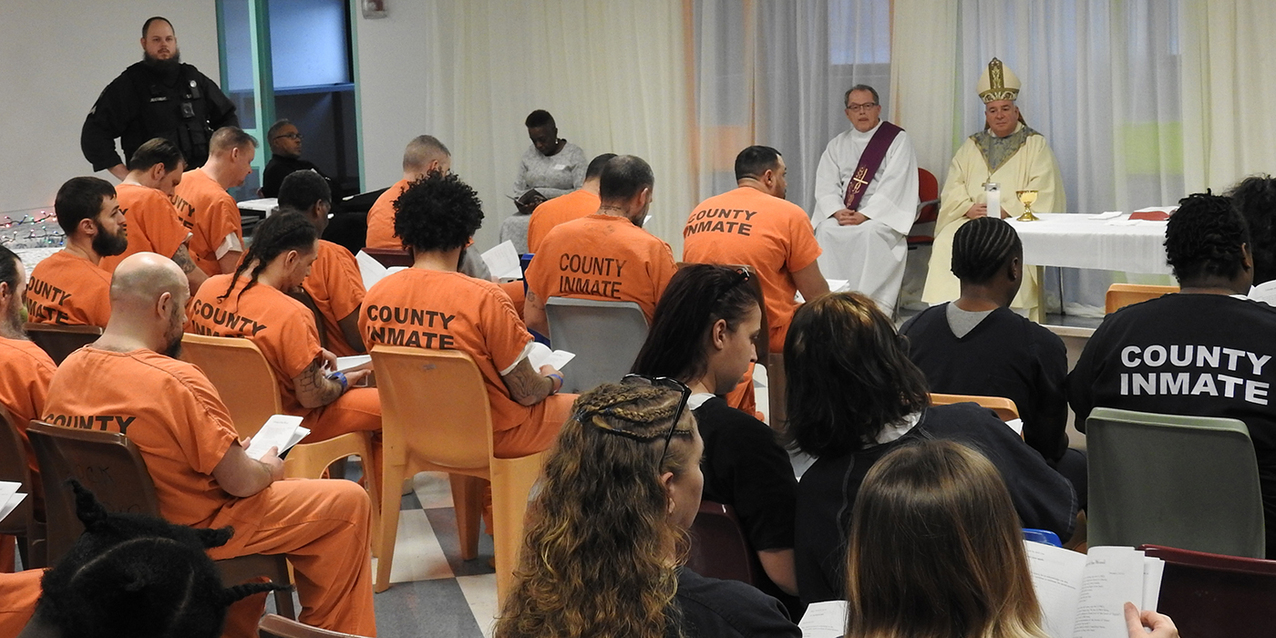 Cuyahoga County Jail inmates attend annual Christmas Mass with bishop