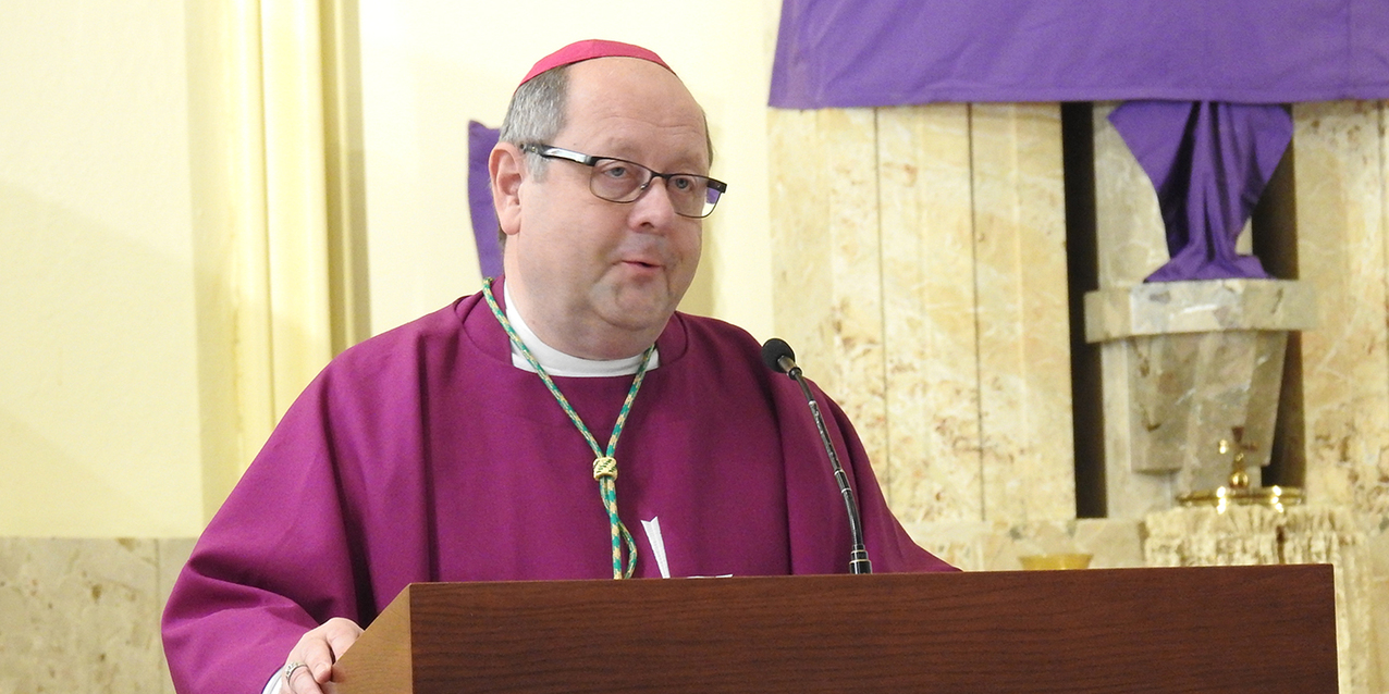 Giving of ourselves is following Jesus’ way, bishop tells faithful at Holy Name Parish