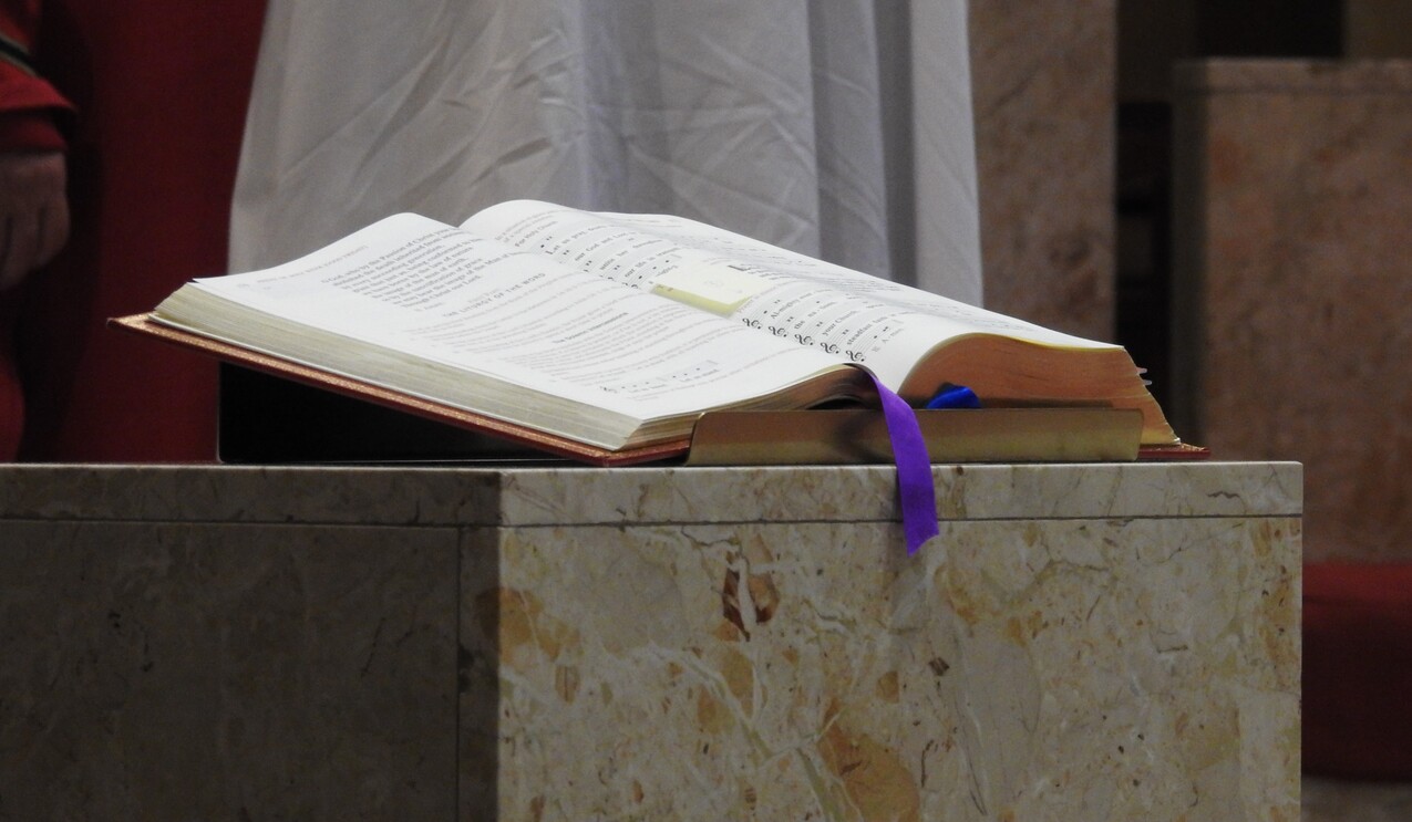 Solemn Good Friday liturgy focuses on Jesus’ suffering, death