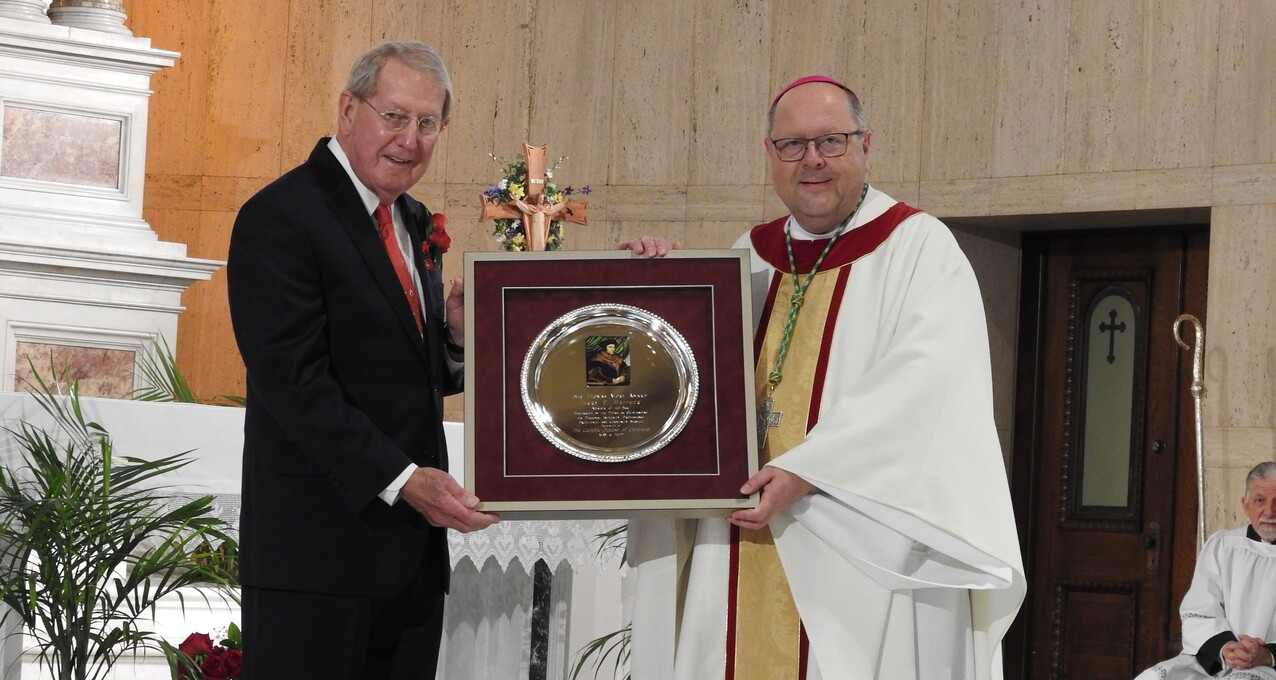 Jerry Whitmer receives St. Thomas More Award at Akron Red Mass