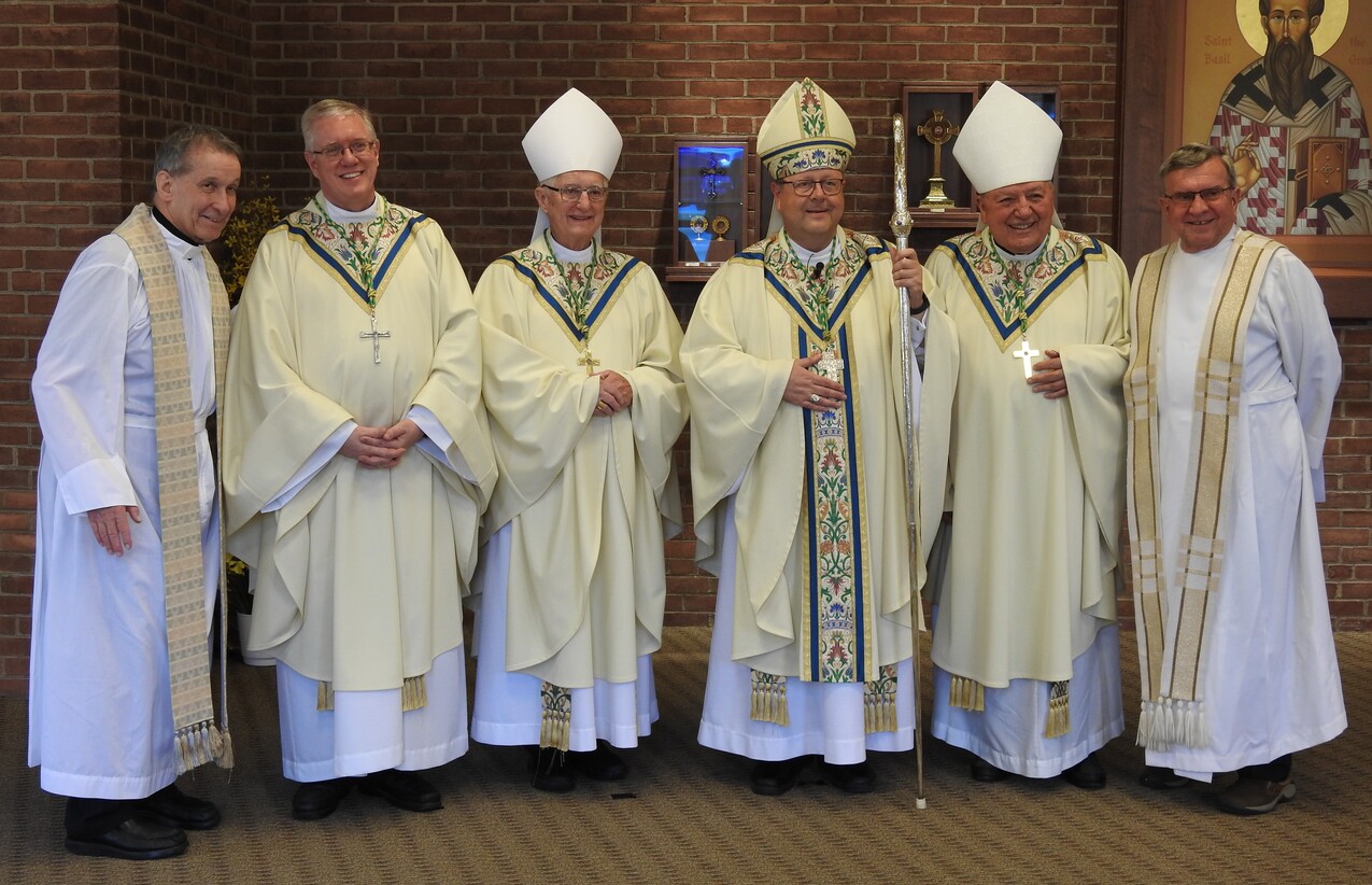 Diocesan priests celebrate jubilees with Mass, lunch 