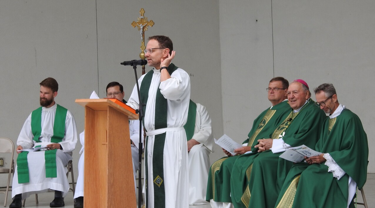 Fourth Eucharistic Revival Ballpark Mass hits homerun in Ashland