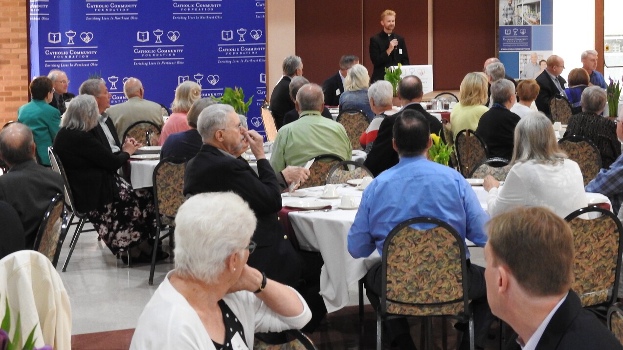 Diocesan Heritage Society welcomes new members at Mass, dinner