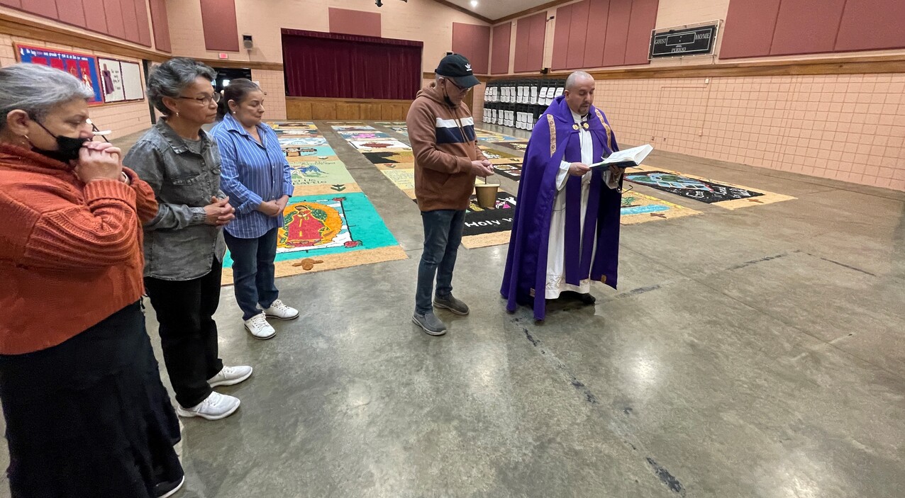 Carpets of Holy Week return to La Sagrada Familia Parish