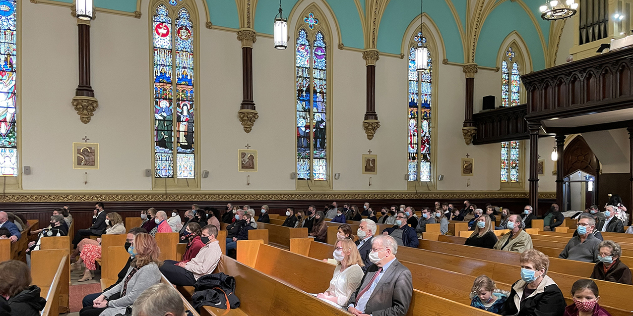 Giving of ourselves is following Jesus’ way, bishop tells faithful at Holy Name Parish