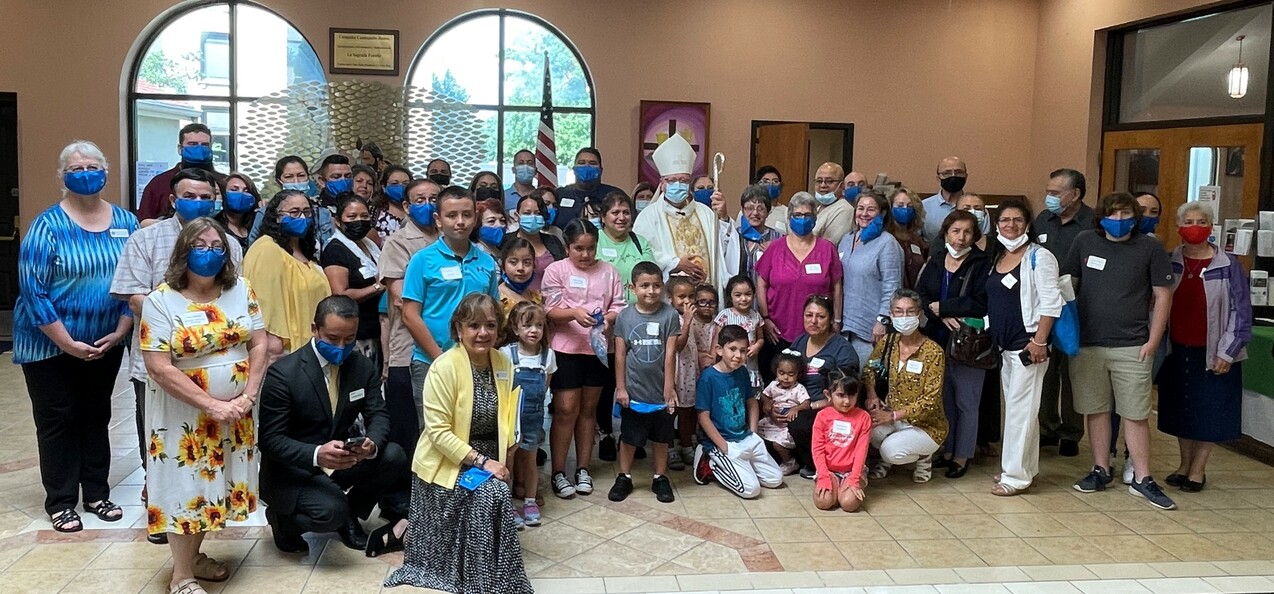 Mass with bishop is a highlight of annual retreat for Hispanic catechists, families