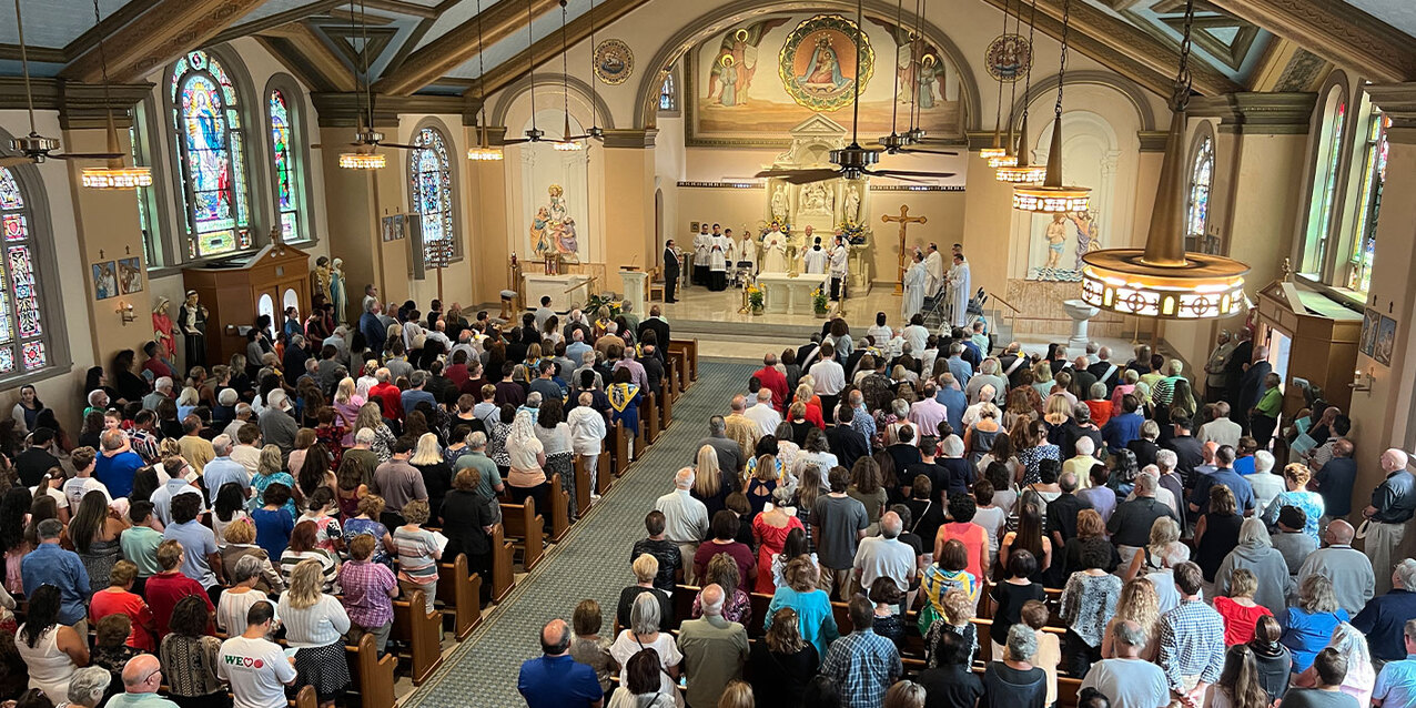 Bishop Malesic welcomes faithful to Holy Rosary Church for Feast of the Assumption 