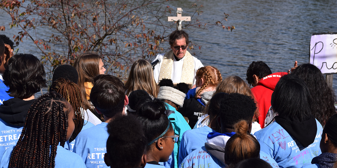 Trinity High School ministry team leads inspirational retreat for middle school students 