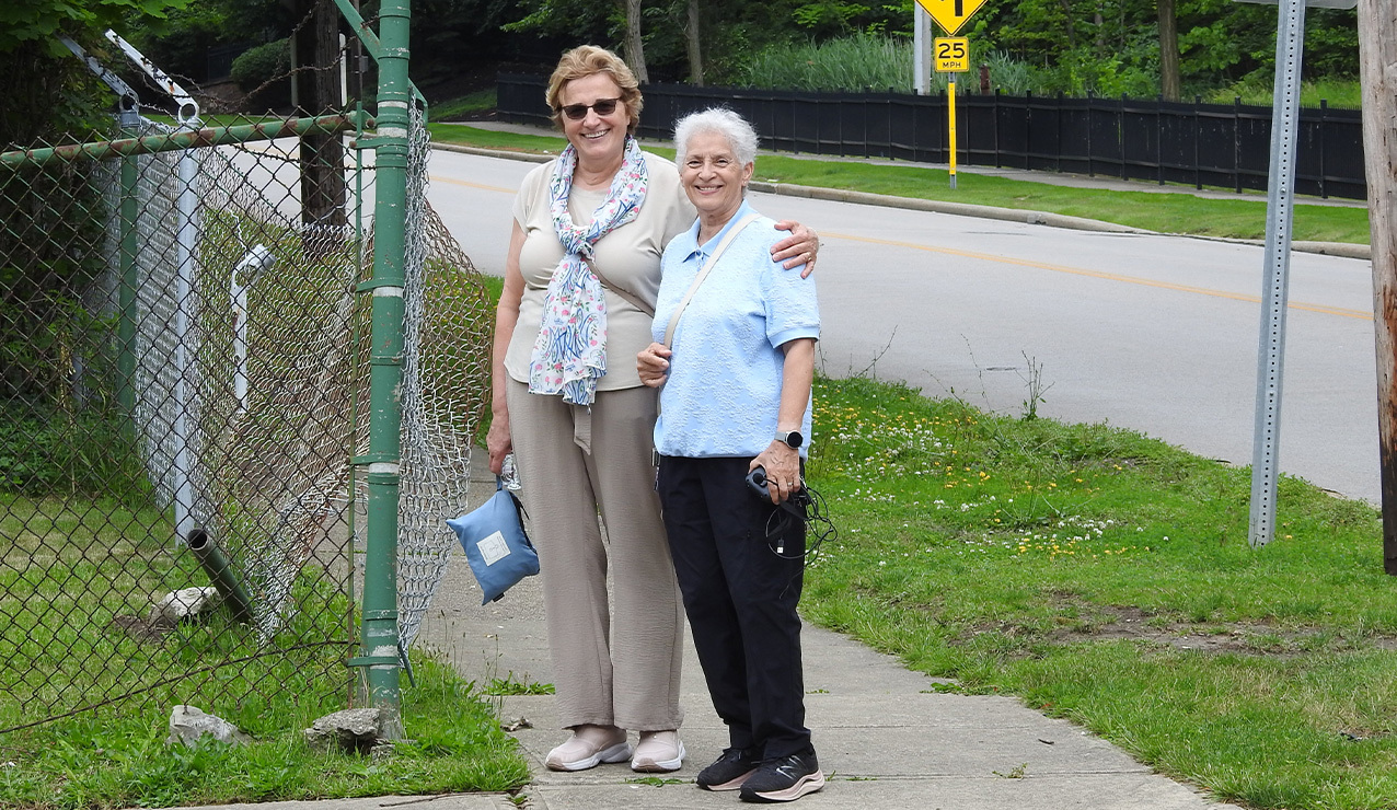 Prayer, procession, Mass, meal highlight teen Jubilee Year pilgrimage